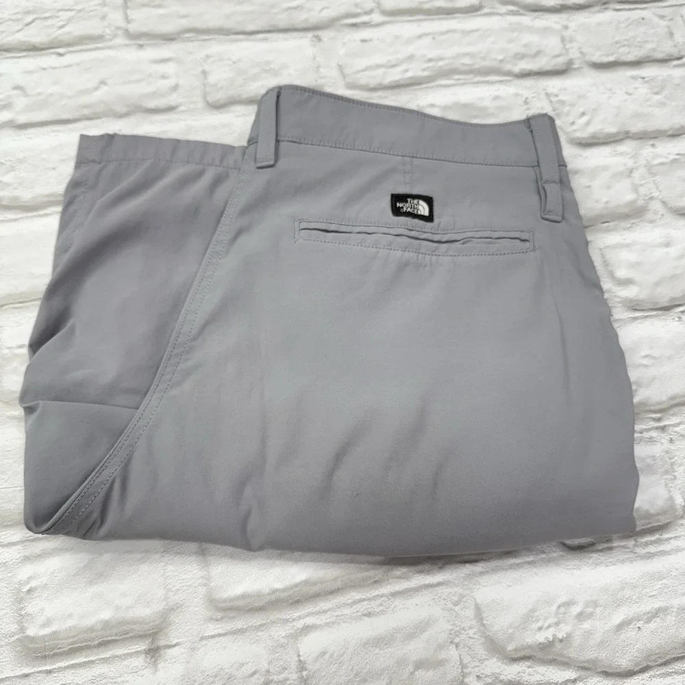 The North Face Shorts Men 34